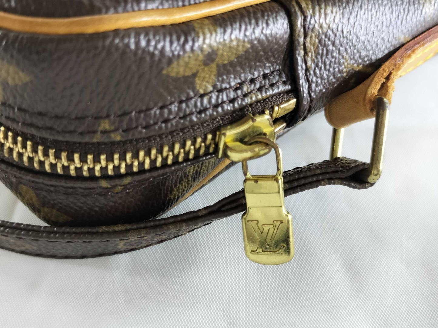 LOUIS VUITTON Monogram M45236 Amazon Shoulder Bag