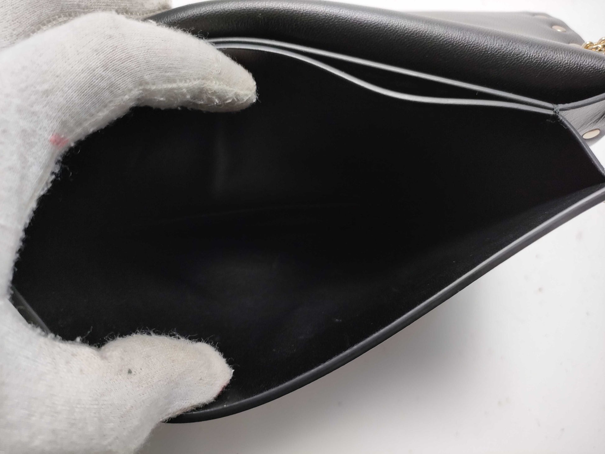 Valentino Garavani Chain Bag Shoulder Bag