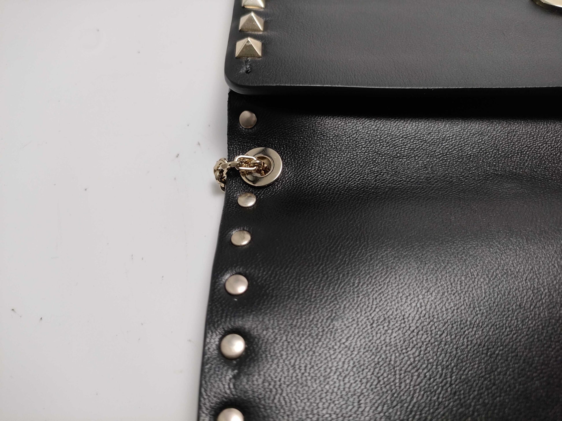 Valentino Garavani Chain Bag Shoulder Bag