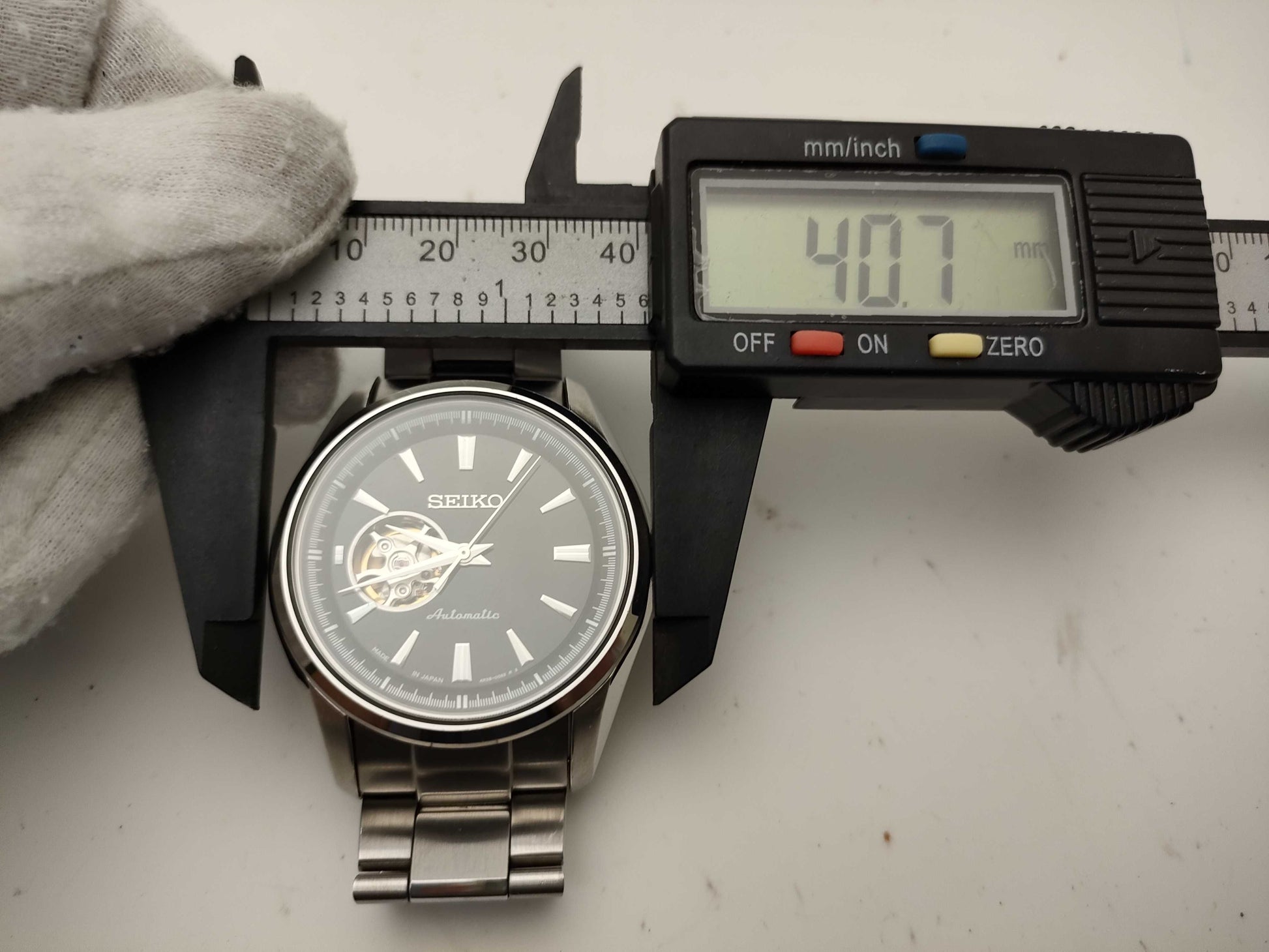SEIKO 4R38 00S0 Black Dial Men's Watch