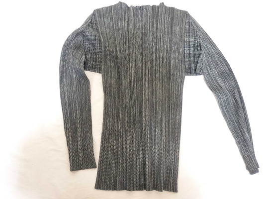 ISSEY MIYAKE Pleated Tops Tops