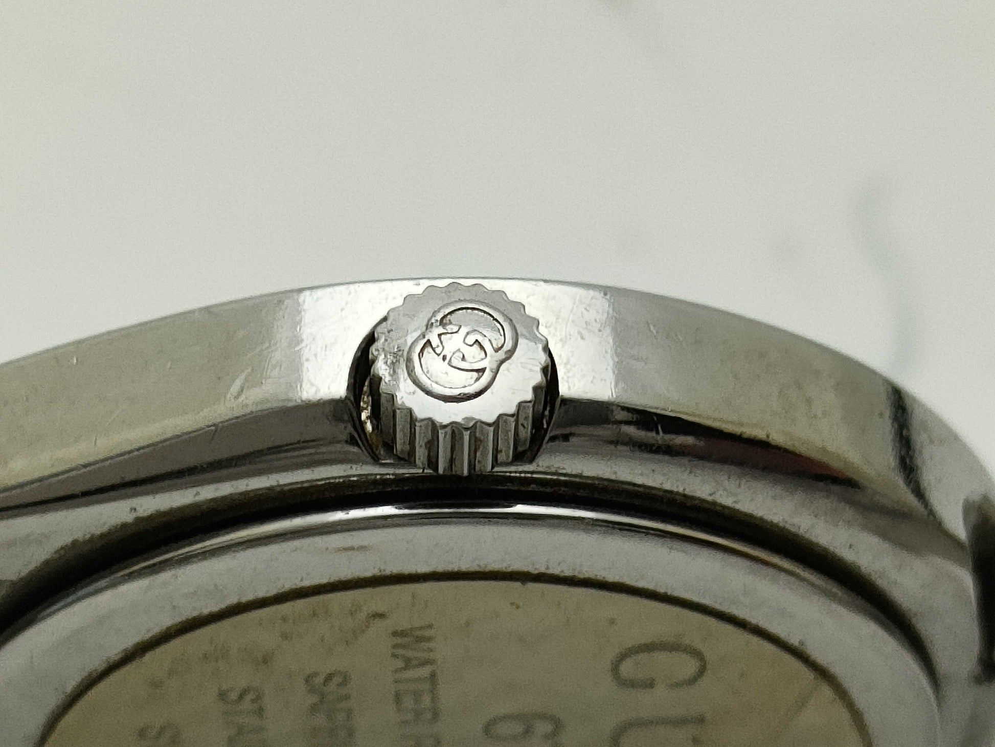 GUCCI 6700L Women's Watch