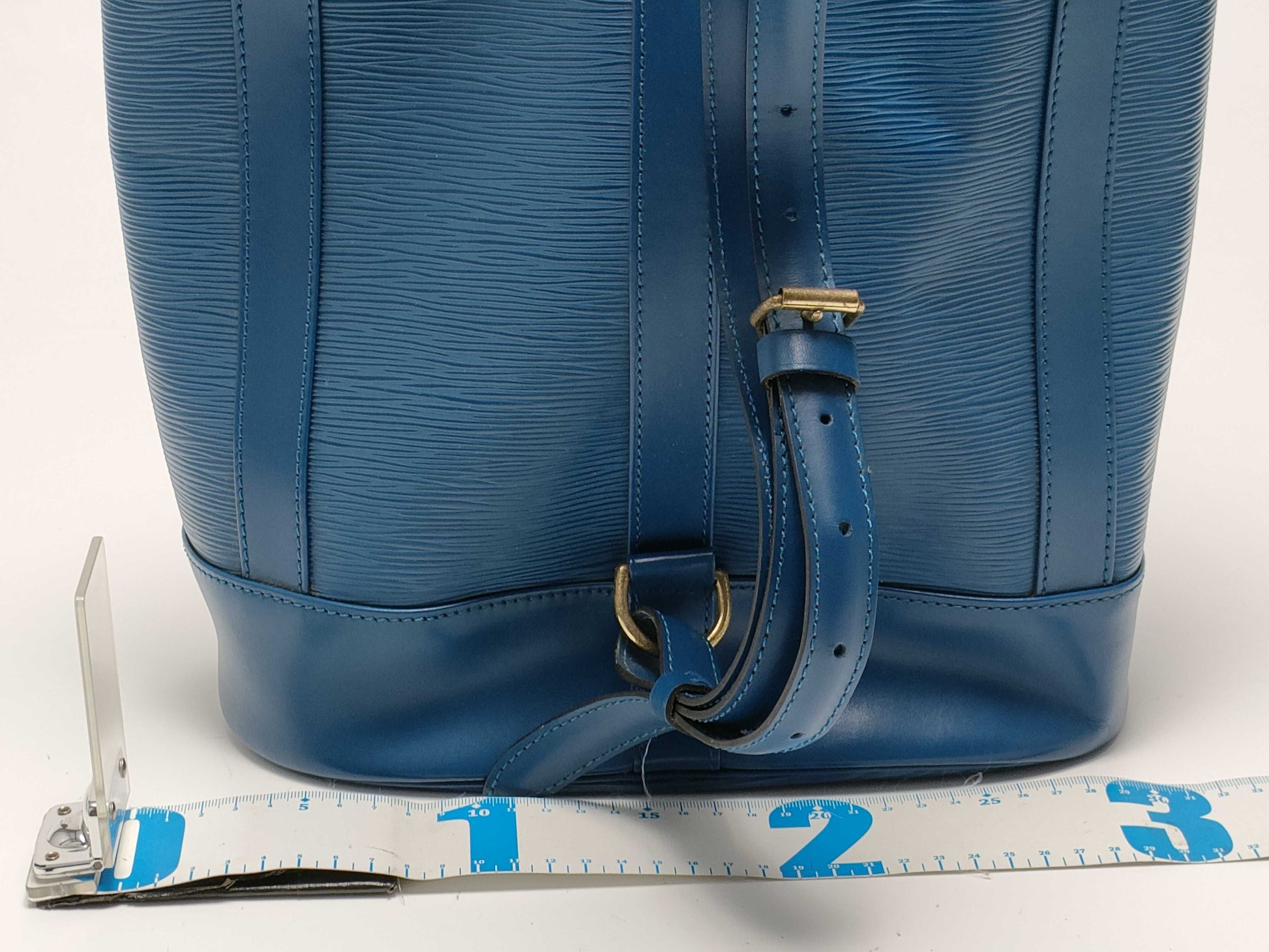 LOUIS VUITTON Epi Randonne Shoulder Bag