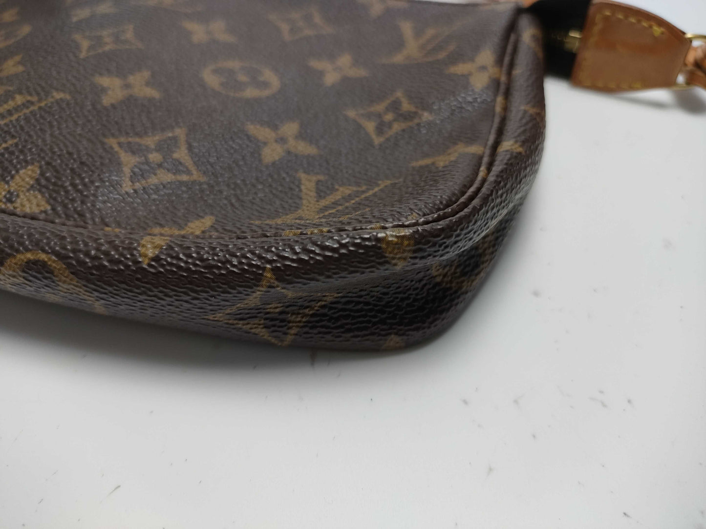 LOUIS VUITTON Monogram M40712 Pochette Accessoires Handbag