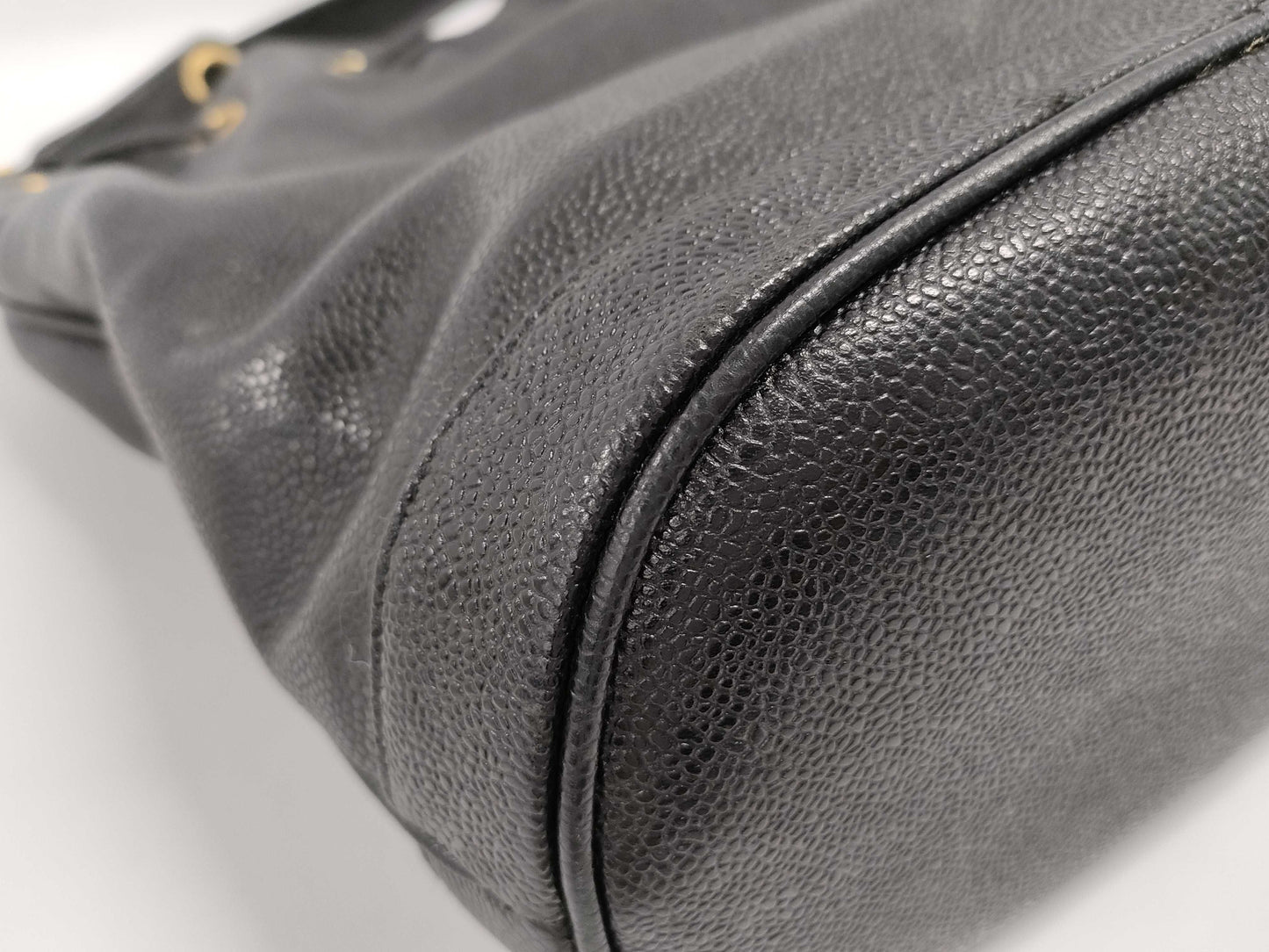 CHANEL Caviar Skin Drawstring Shoulder Bag with Turnlock