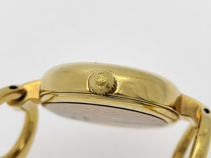 GUCCI 1600 Unmoving Women's Watch