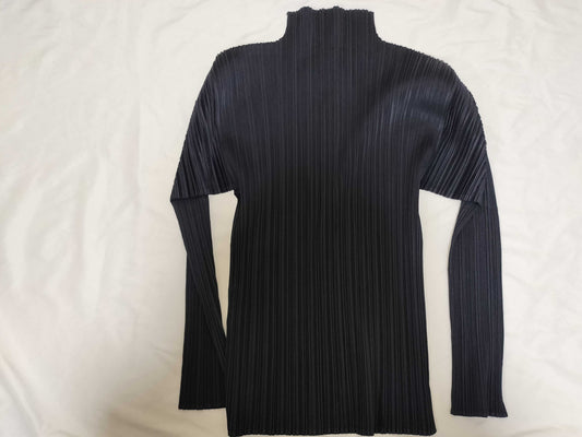 ISSEY MIYAKE Pleats Please Top Navy Top