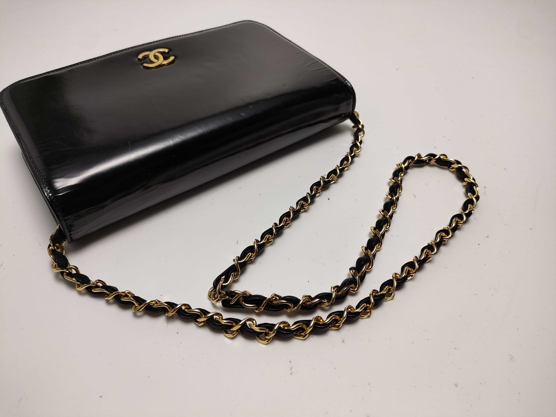 CHANEL Enamel Chain Shoulder Bag