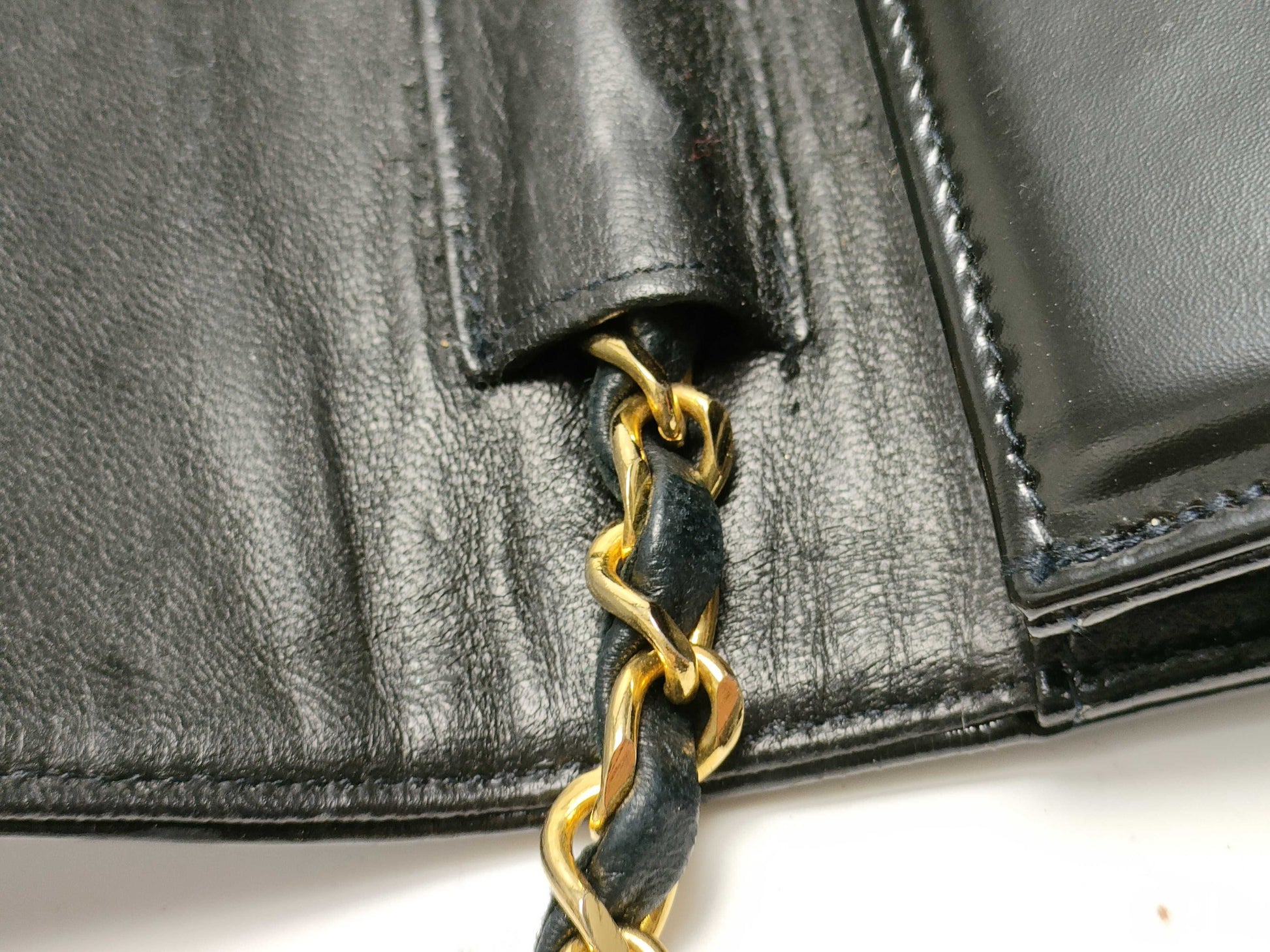 CHANEL Enamel Chain Shoulder Bag
