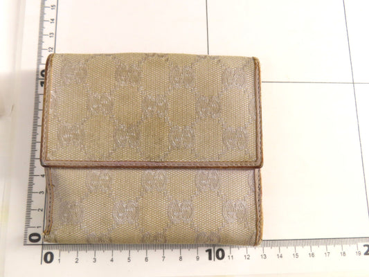 Louis Vuitton, Gucci, Coach, and other accessories set wallet