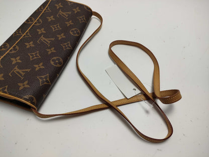 LOUIS VUITTON Monogram M51855 Pochette Florentine Shoulder Bag