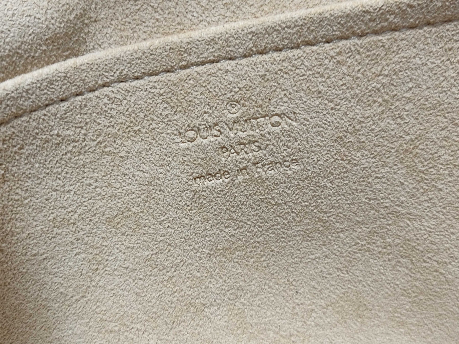 LOUIS VUITTON Monogram M51855 Pochette Florentine Shoulder Bag