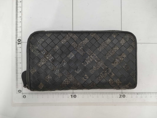 (10461_0268)▼BOTTEGA VENETA Intre Wallet Long Wallet Python Wallet
