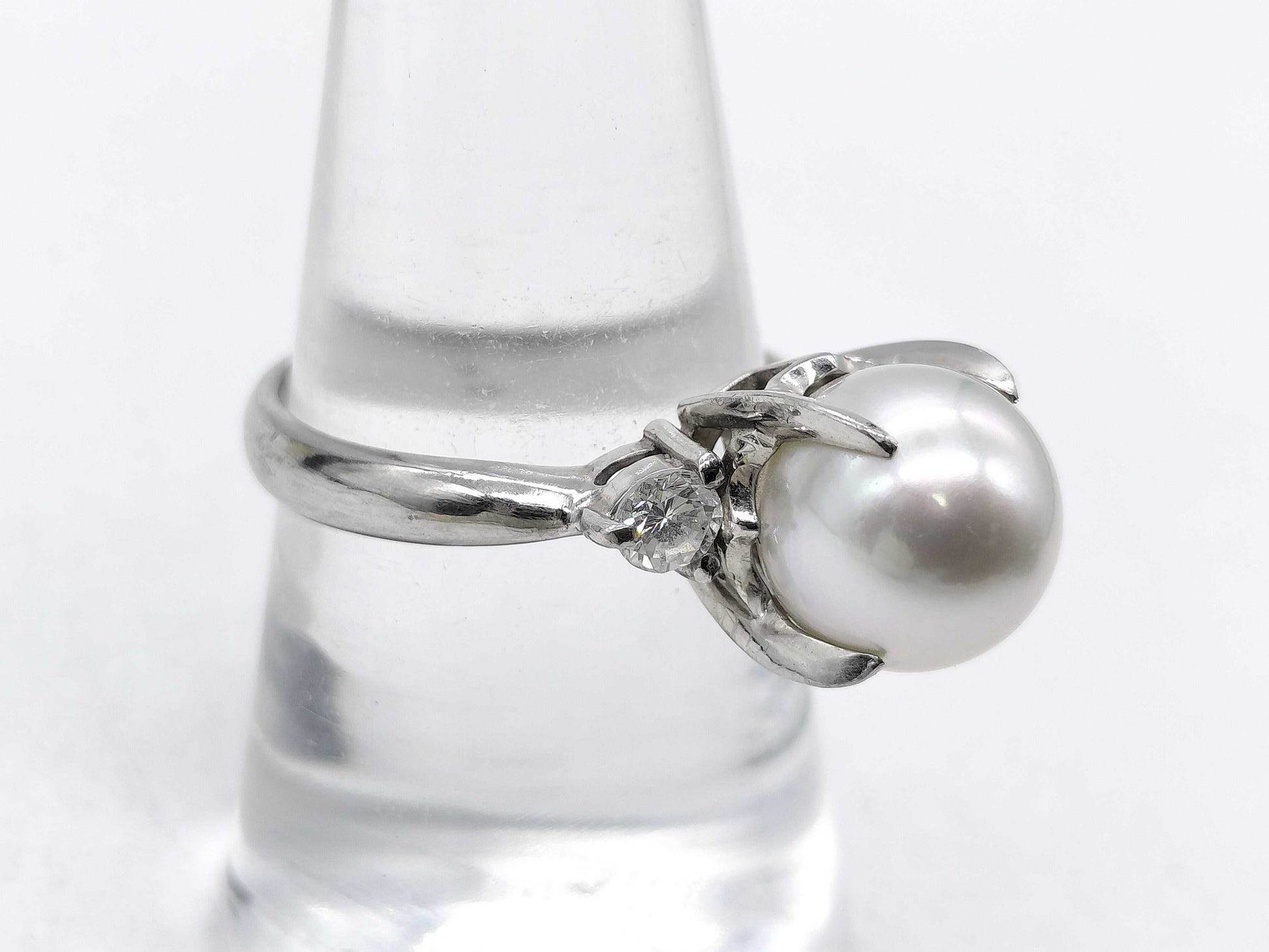 Pearl diameter: approx. 9.4mm, D0.33ct, PT900, 6.3g, Ring 
