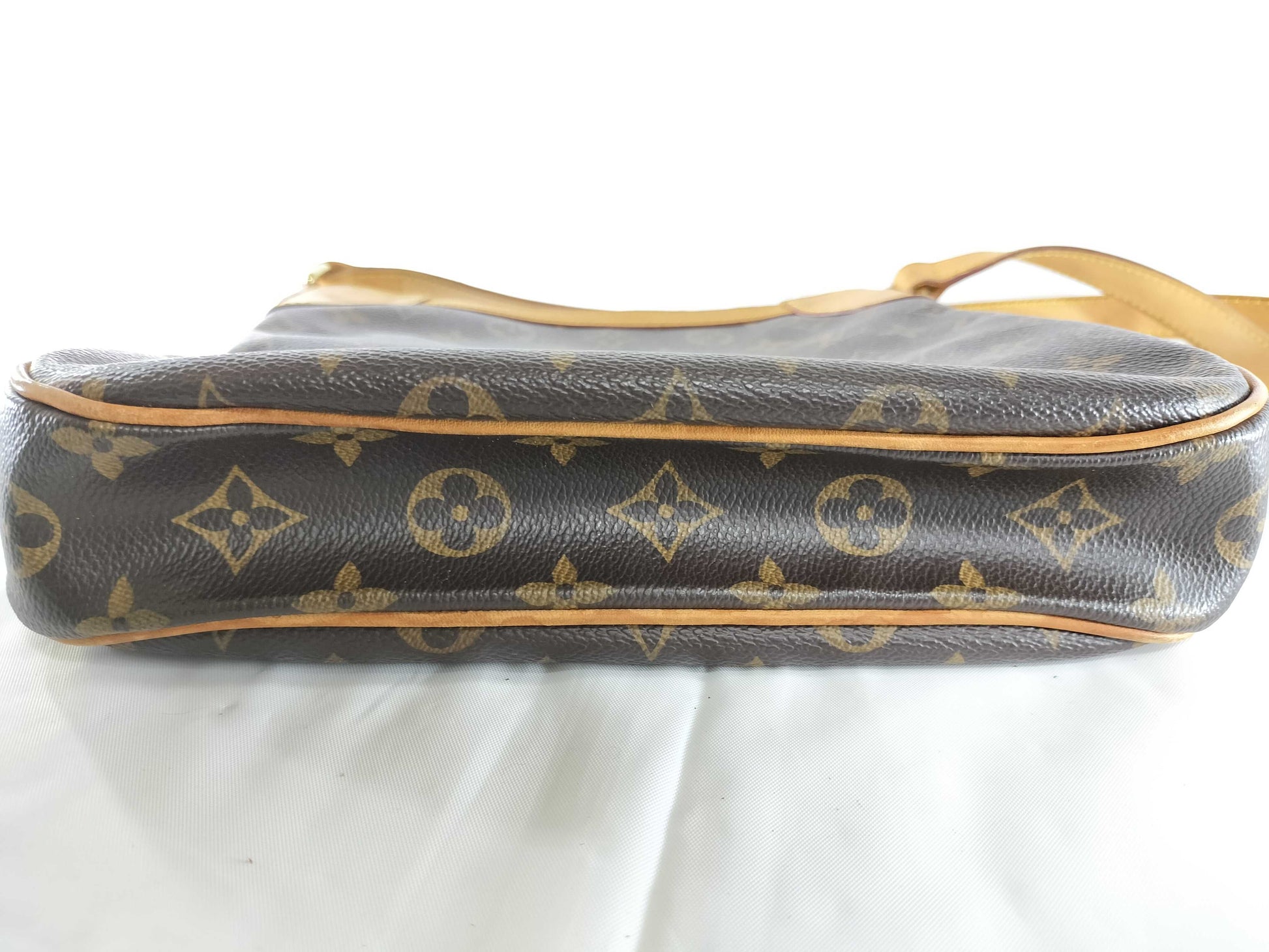 LOUIS VUITTON Monogram M56390 Odeon PM Shoulder Bag
