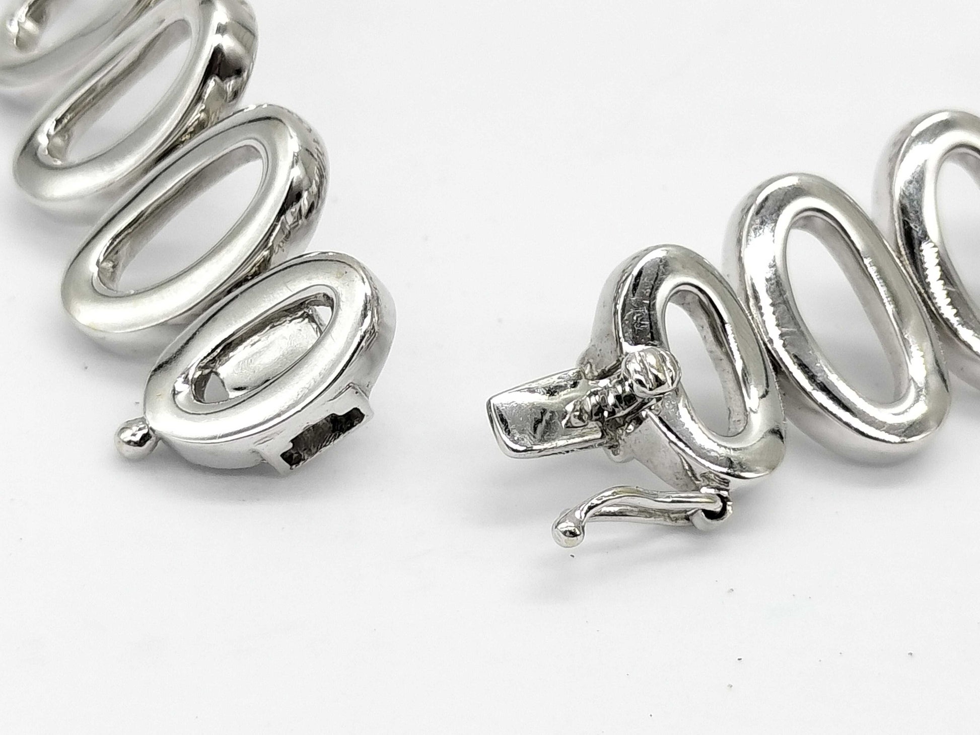 D2.00ct 750 19.2g Bracelet/Bangle 