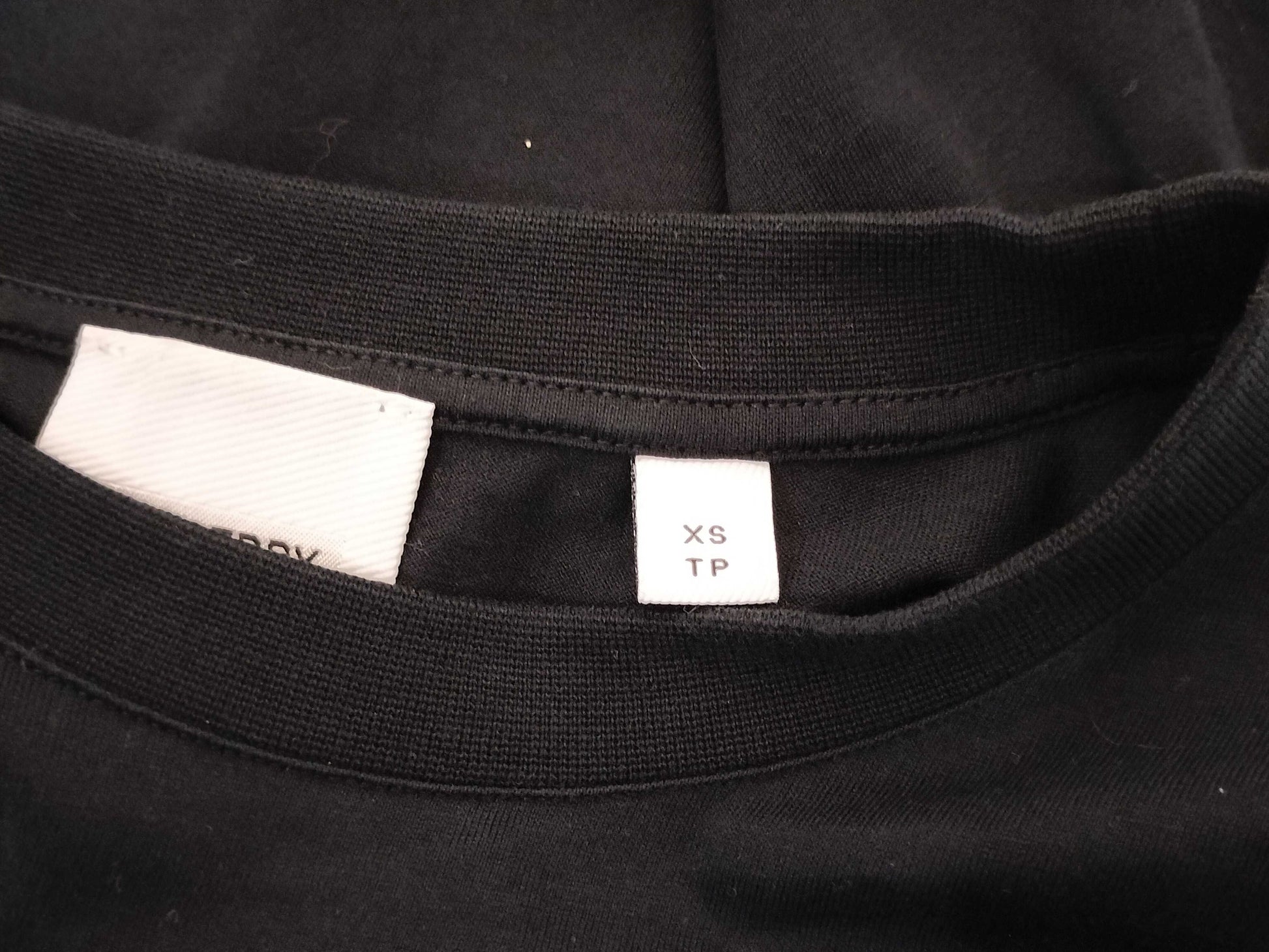 BURBERRY design shirt T-shirt