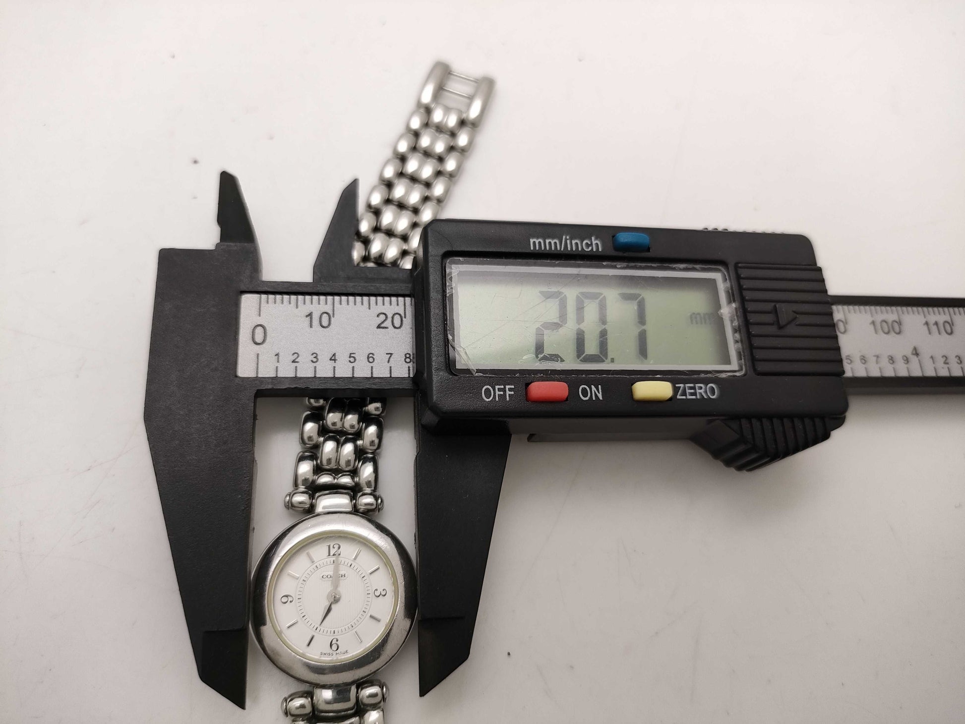 COACH W024 Women's Watch