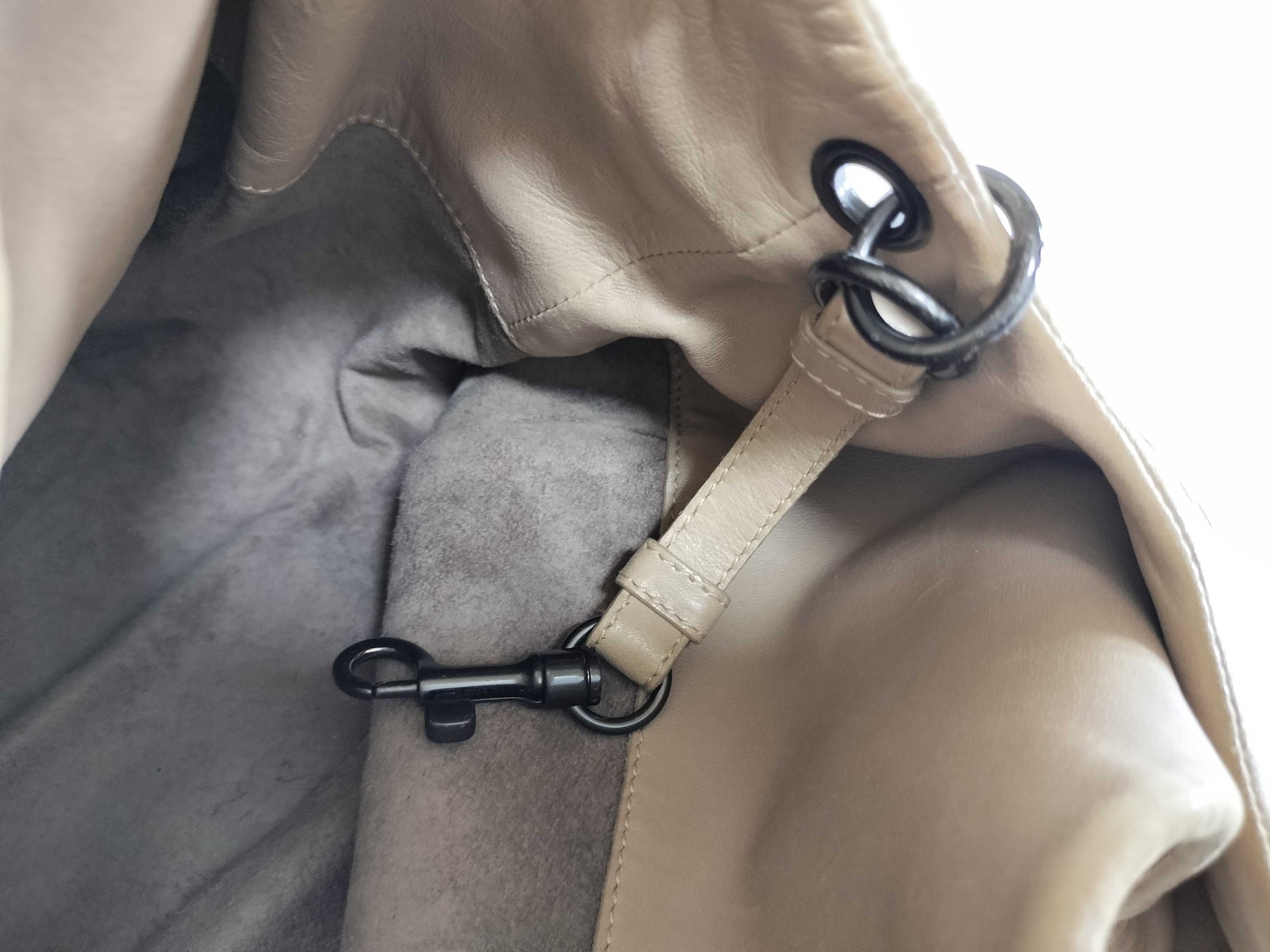 BOTTEGA VENETA Intrecciato Campana Hobo Shoulder Bag