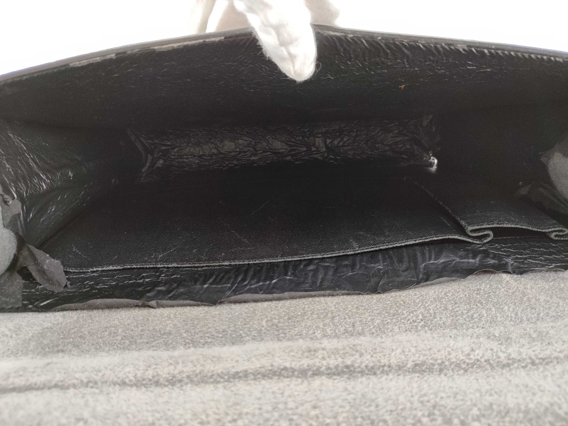 (10463_0040) LOUIS VUITTON Taiga Business Bag Business Bag