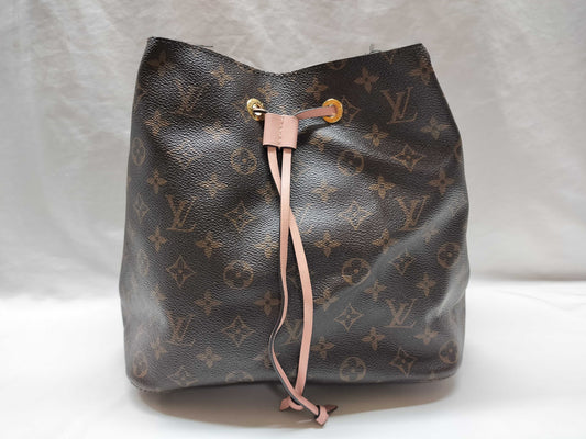 LOUIS VUITTON Monogram NeoNoe Shoulder Bag