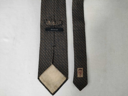 HERMES *2 / CHANEL *1 / GUCCI *2 Ties *5 Ties with broken tip and no fraying