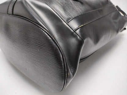 LOUIS VUITTON Epi Randonne GM Noir Shoulder Bag