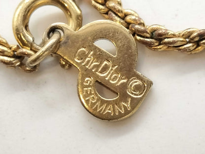Dior logo necklace oval necklace