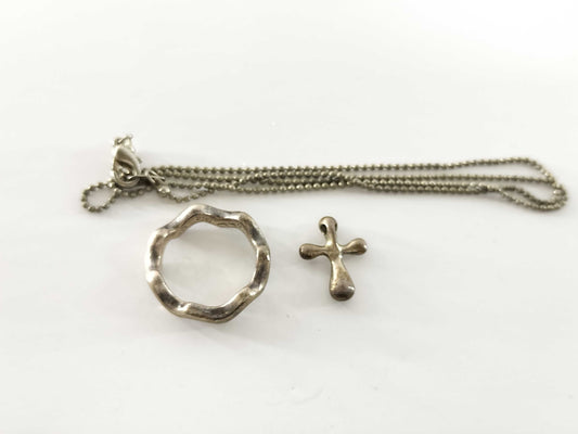 Tiffany & Co. Paloma Picasso Ring/Pendant Top Accessories Summary Accessories Summary 