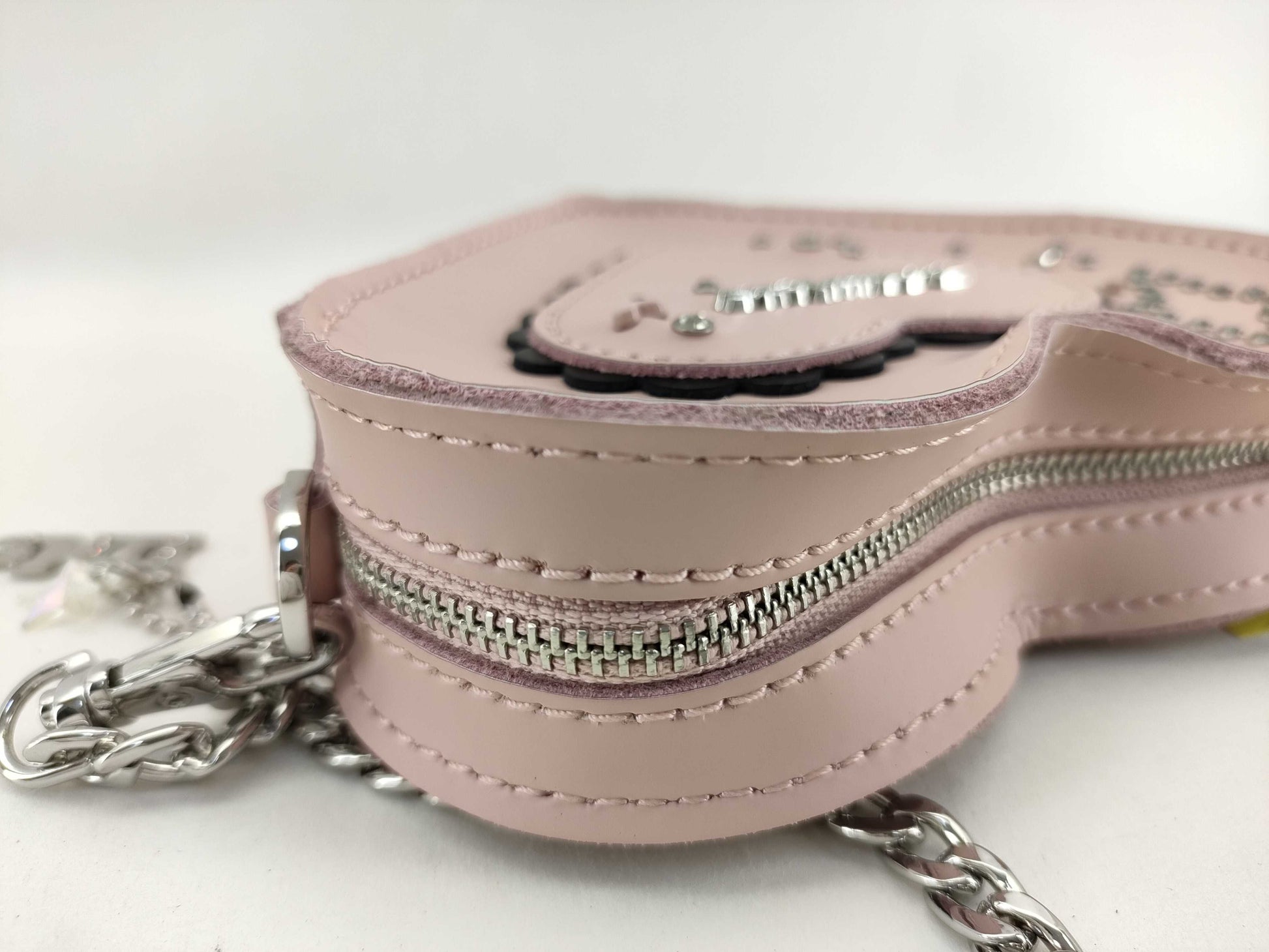 Dr. Martens Micro Heart Shoulder Bag