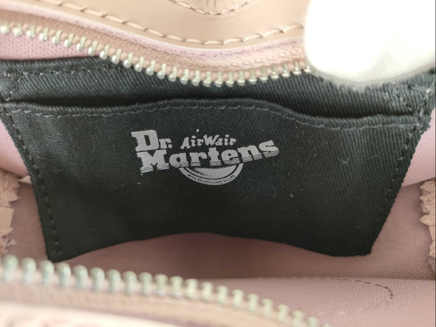 Dr. Martens Micro Heart Shoulder Bag