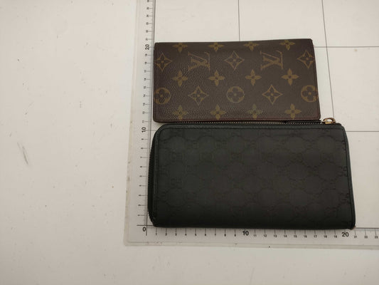 LOUIS VUITTON Monogram M61823 Porte-Valeur Carte Credit Billfold/Gucci Long Wallet