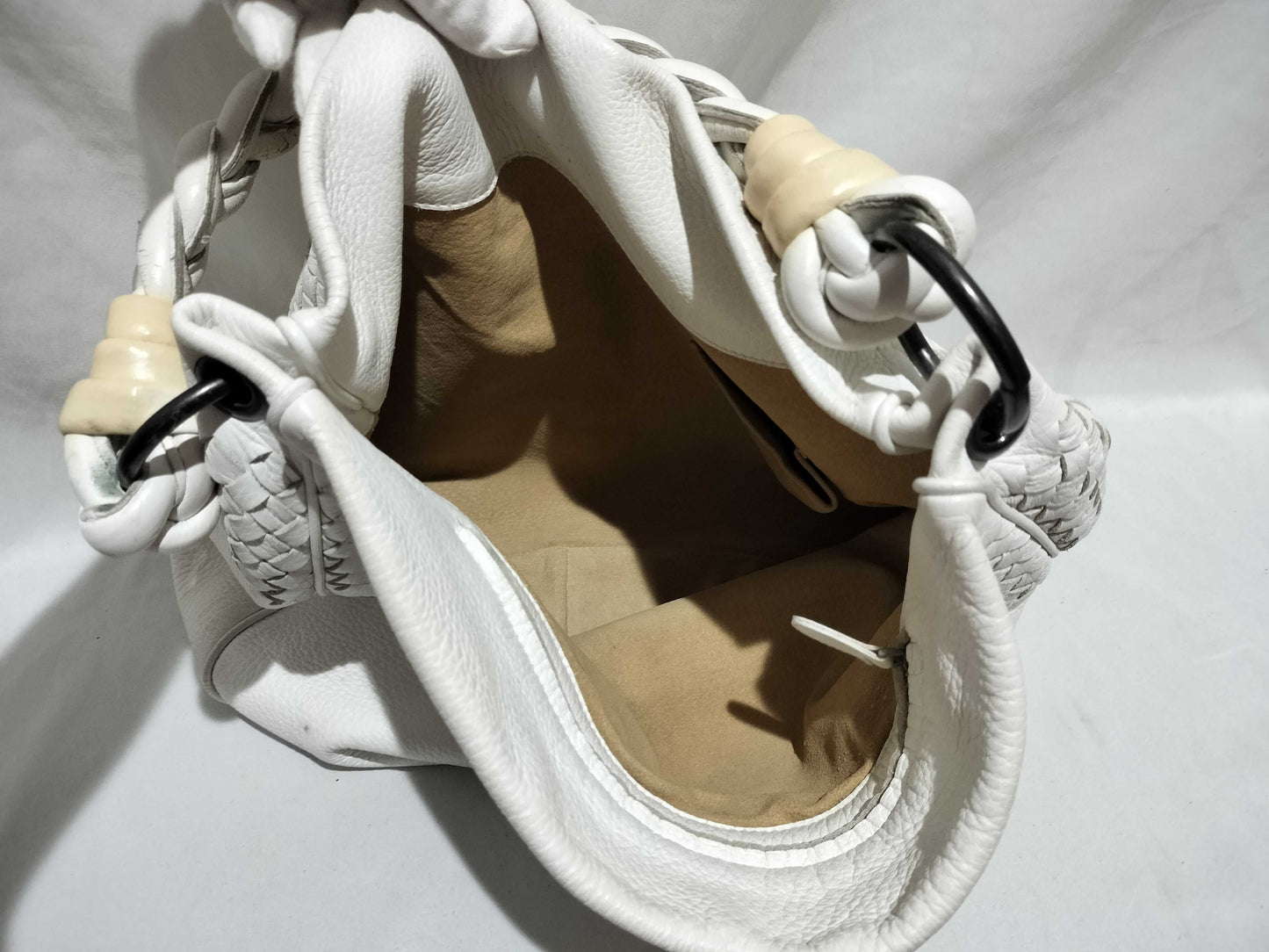 BOTTEGA VENETA Intrecciato One-Shoulder White Shoulder Bag