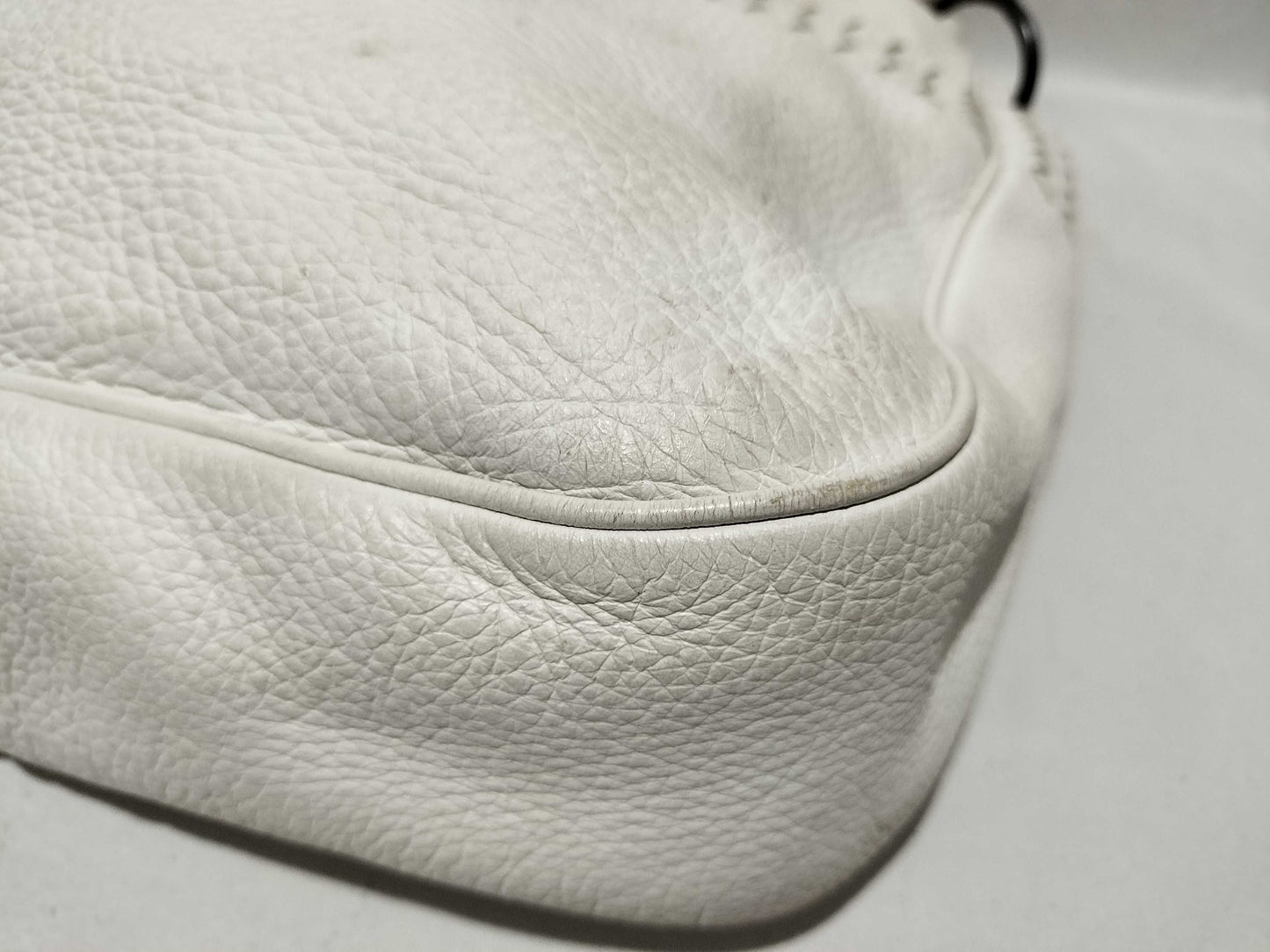 BOTTEGA VENETA Intrecciato One-Shoulder White Shoulder Bag