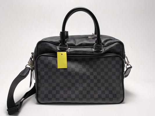 LOUIS VUITTON Damier Graphite Ikar N23253 Shoulder Bag