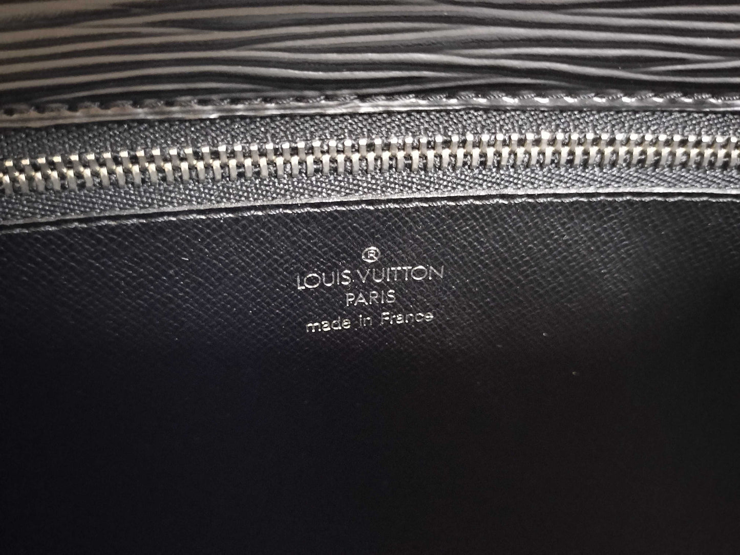 LOUIS VUITTON Epi Serie Dragonne Second Bag