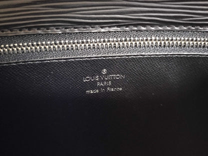 LOUIS VUITTON Epi Serie Dragonne Second Bag
