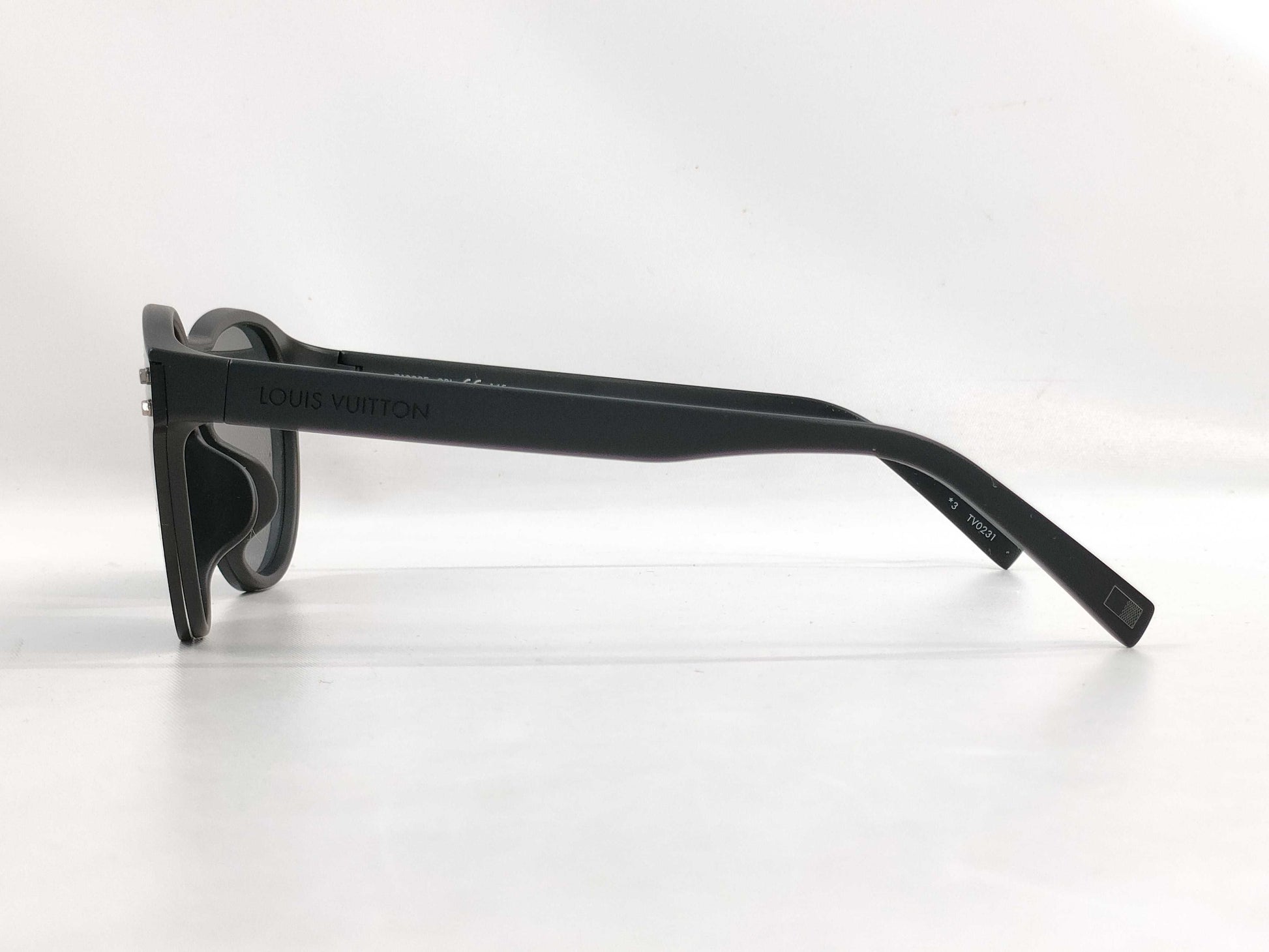 LOUIS VUITTON Z1333E Sunglasses/Glasses