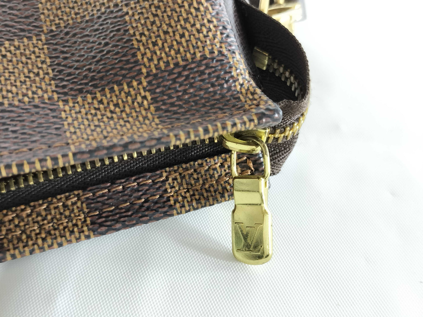 LOUIS VUITTON Damier Truss Makeup Pouch