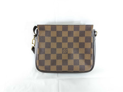 LOUIS VUITTON Damier Truss Makeup Pouch