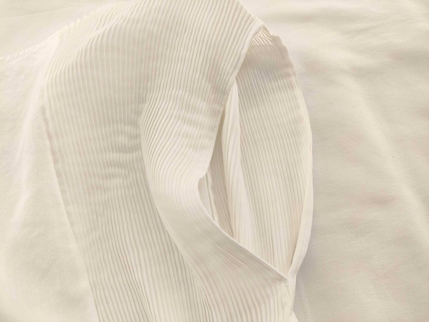 ISSEY MIYAKE Pleated White Top