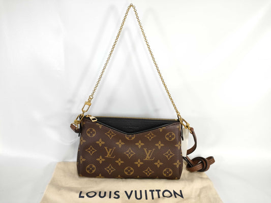 LOUIS VUITTON Monogram M41639 Pallas Chain Shoulder Bag