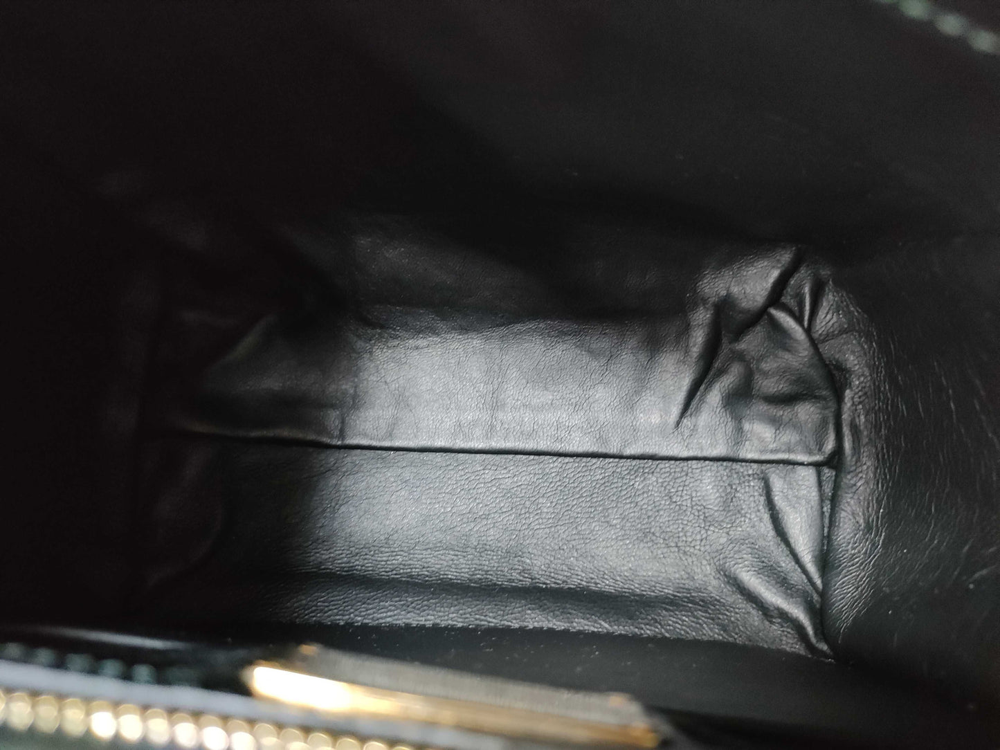 Salvatore Ferragamo Vara Chain Shoulder Bag