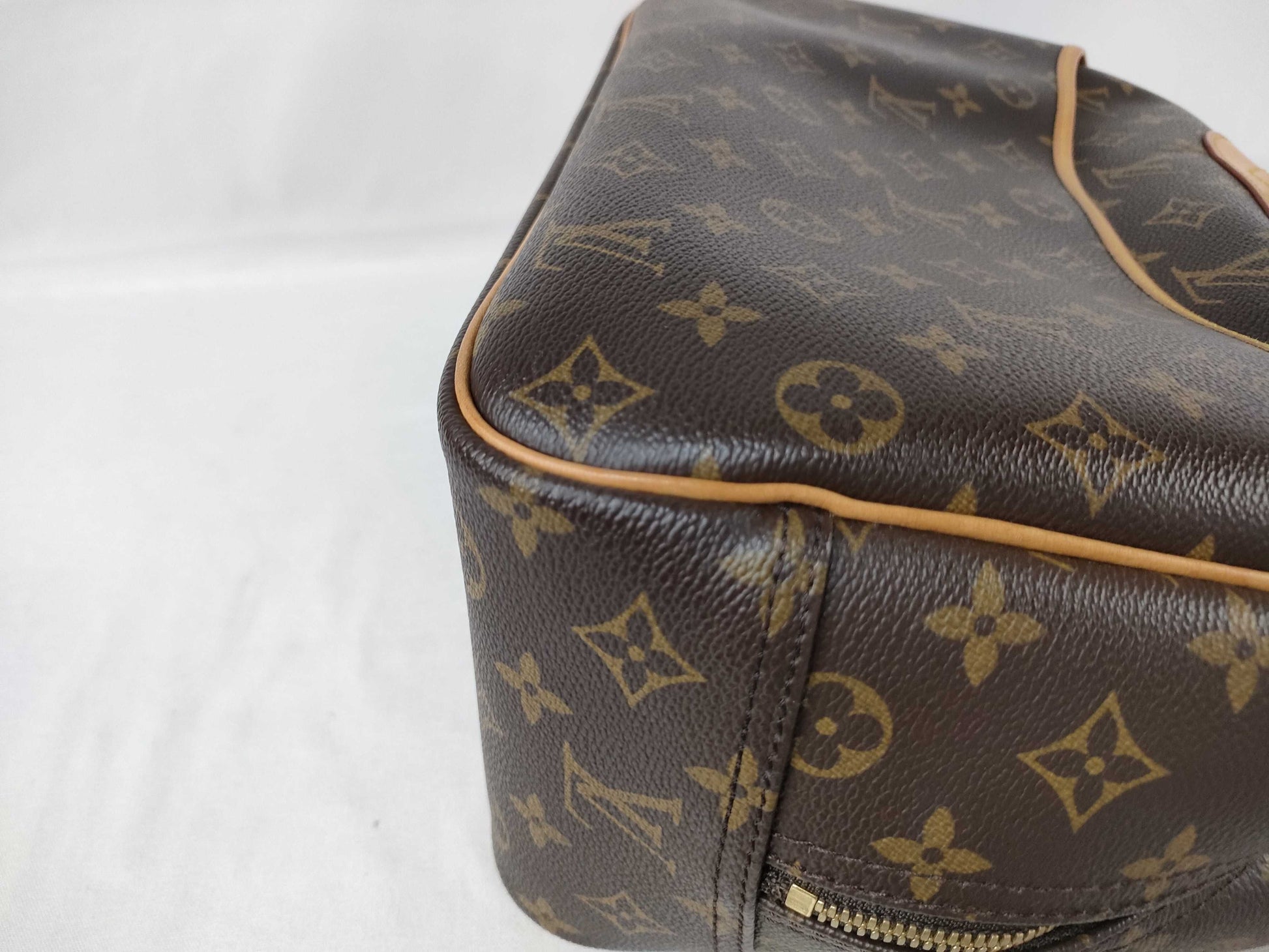 LOUIS VUITTON Monogram M47270 Deauville Handbag