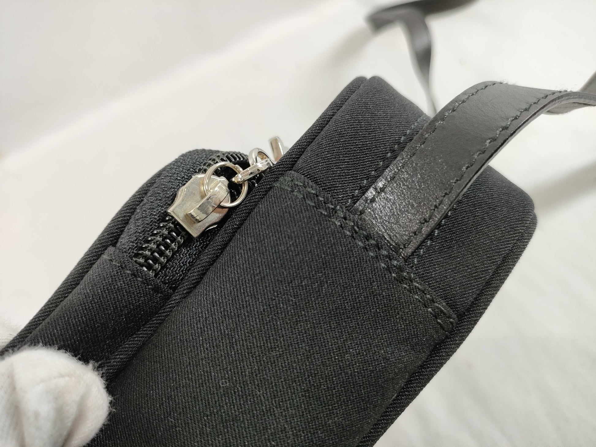 Salvatore Ferragamo Mini Shoulder Bag AU-21 9384