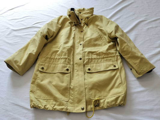 BURBERRY coat with detachable inner lining