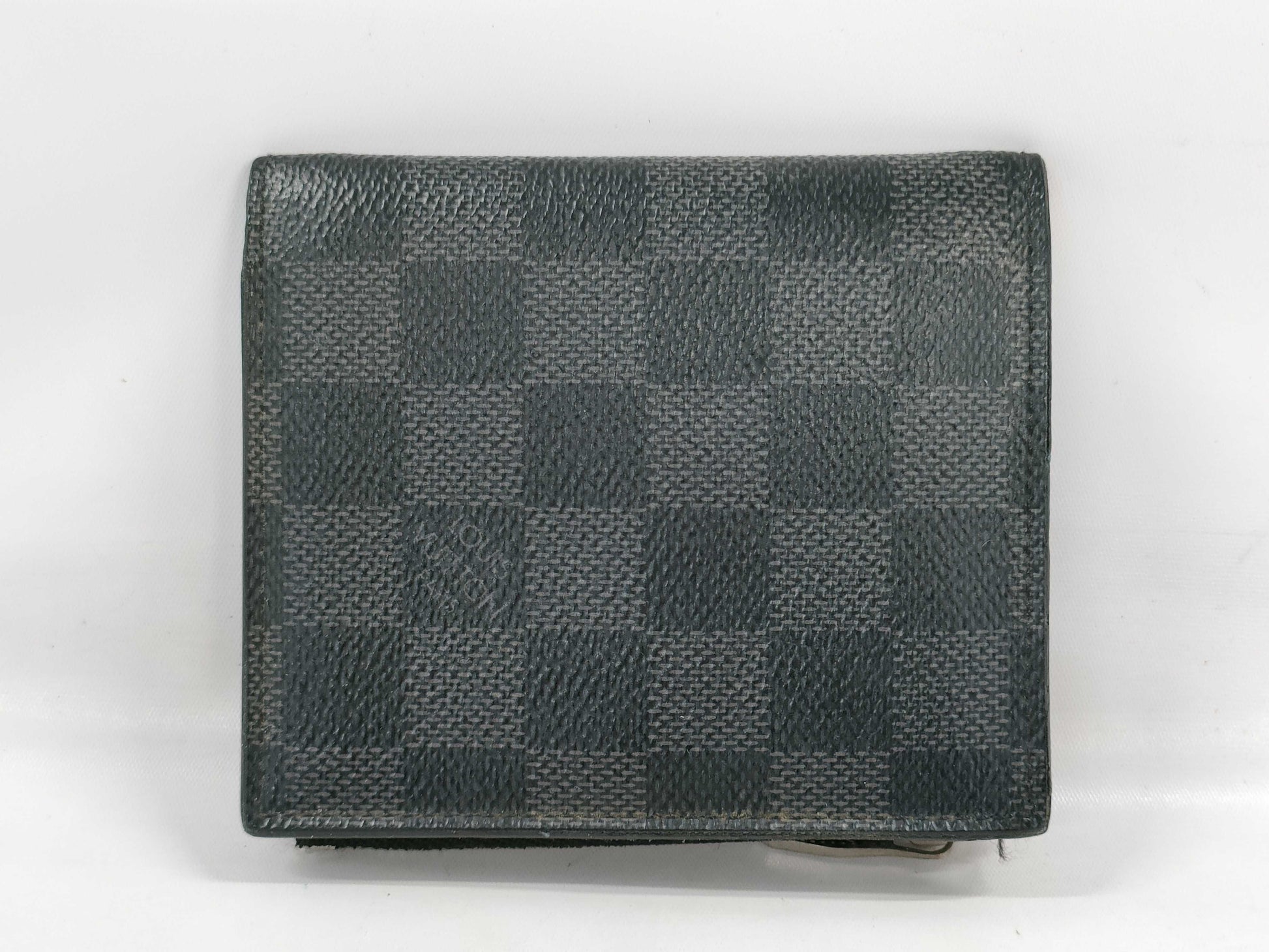 LOUIS VUITTON Damier Graphite Compact Wallet