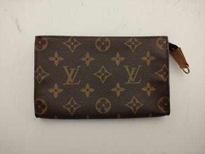 LOUIS VUITTON Monogram Bucket Pouch Pouch
