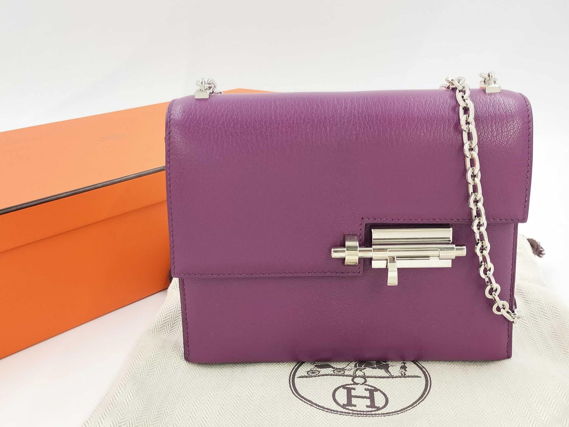 HERMES Veru Anemone Silver Hardware D Engraved Shoulder Bag
