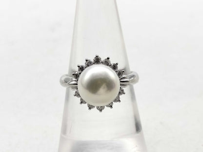 Akoya pearl ring, diameter 9.2mm, 0.33ct, 18K gold, 6.1g 